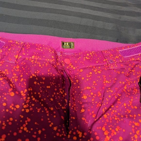 Under Armour snow pants - Picture 3 of 3